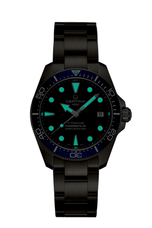 Ceas Certina DS Action Diver Titan C048.807.44.041.00 - index luminescent in intuneric