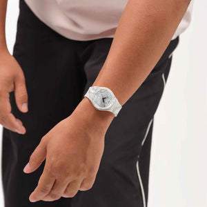 Ceas Swatch Curvilinear GZ363 - lifestyle