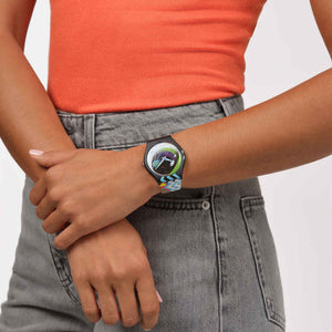 Ceas Swatch Street Eye SUOZ372 - purtat la mana